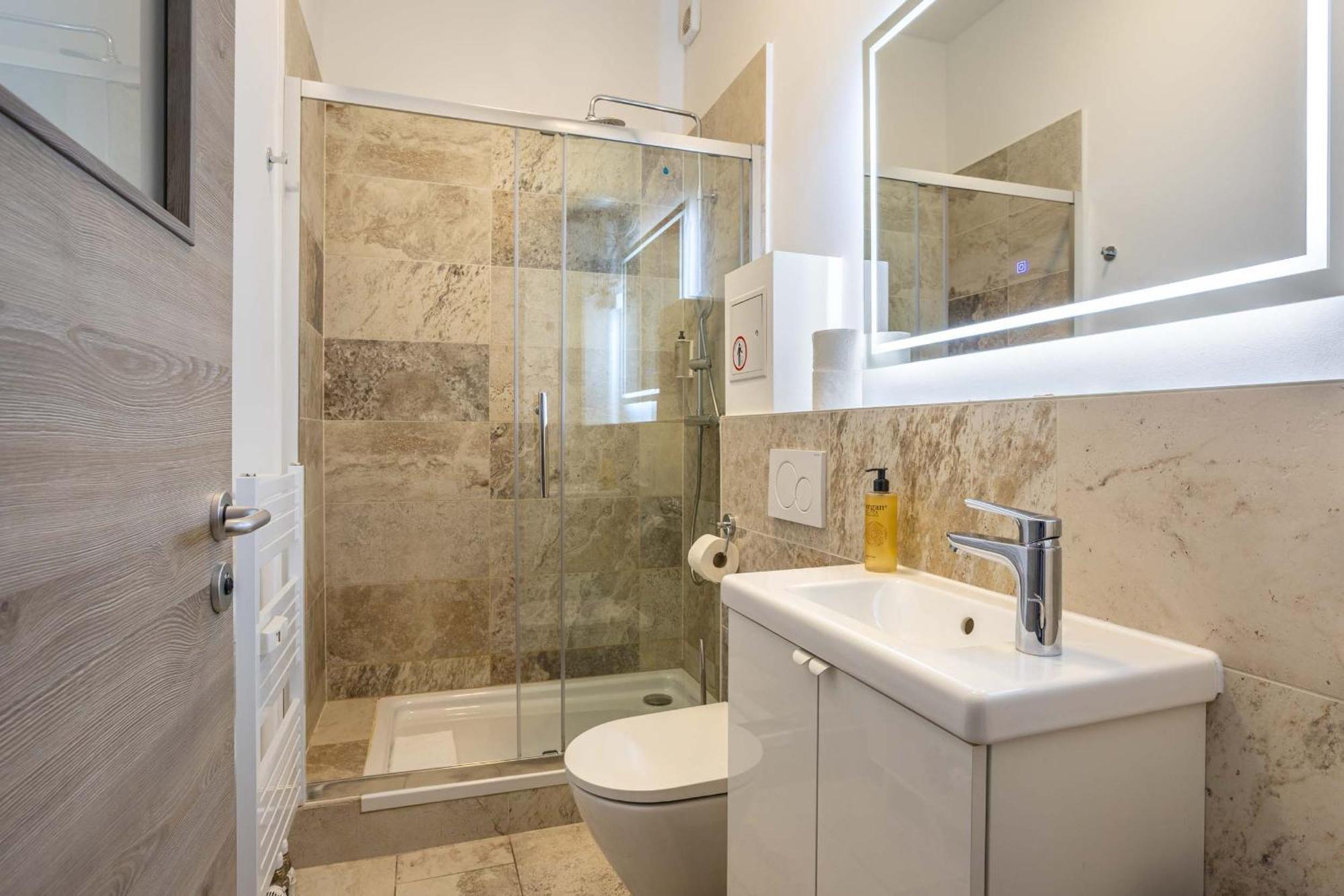 Family Room Private Bathroom