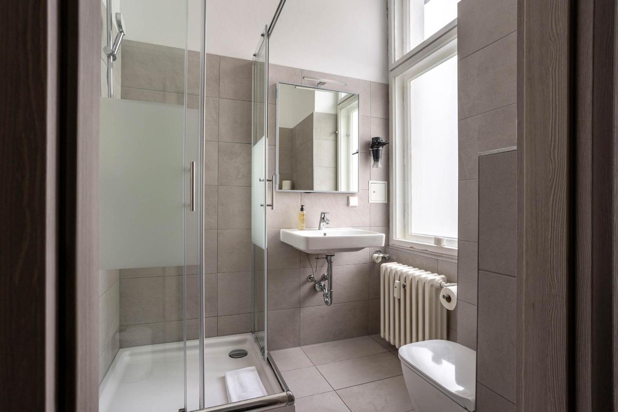 Single Room Private Bathroom