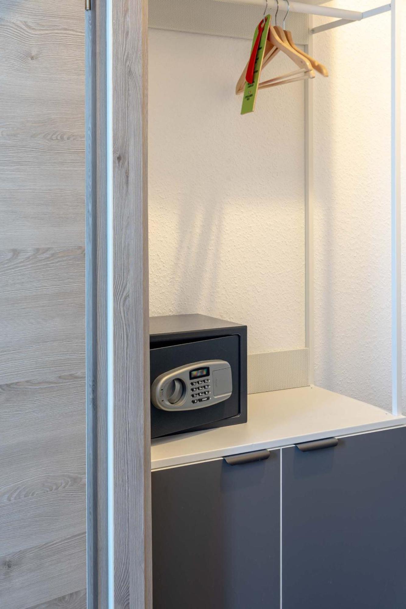 Triple Room Private Bathroom